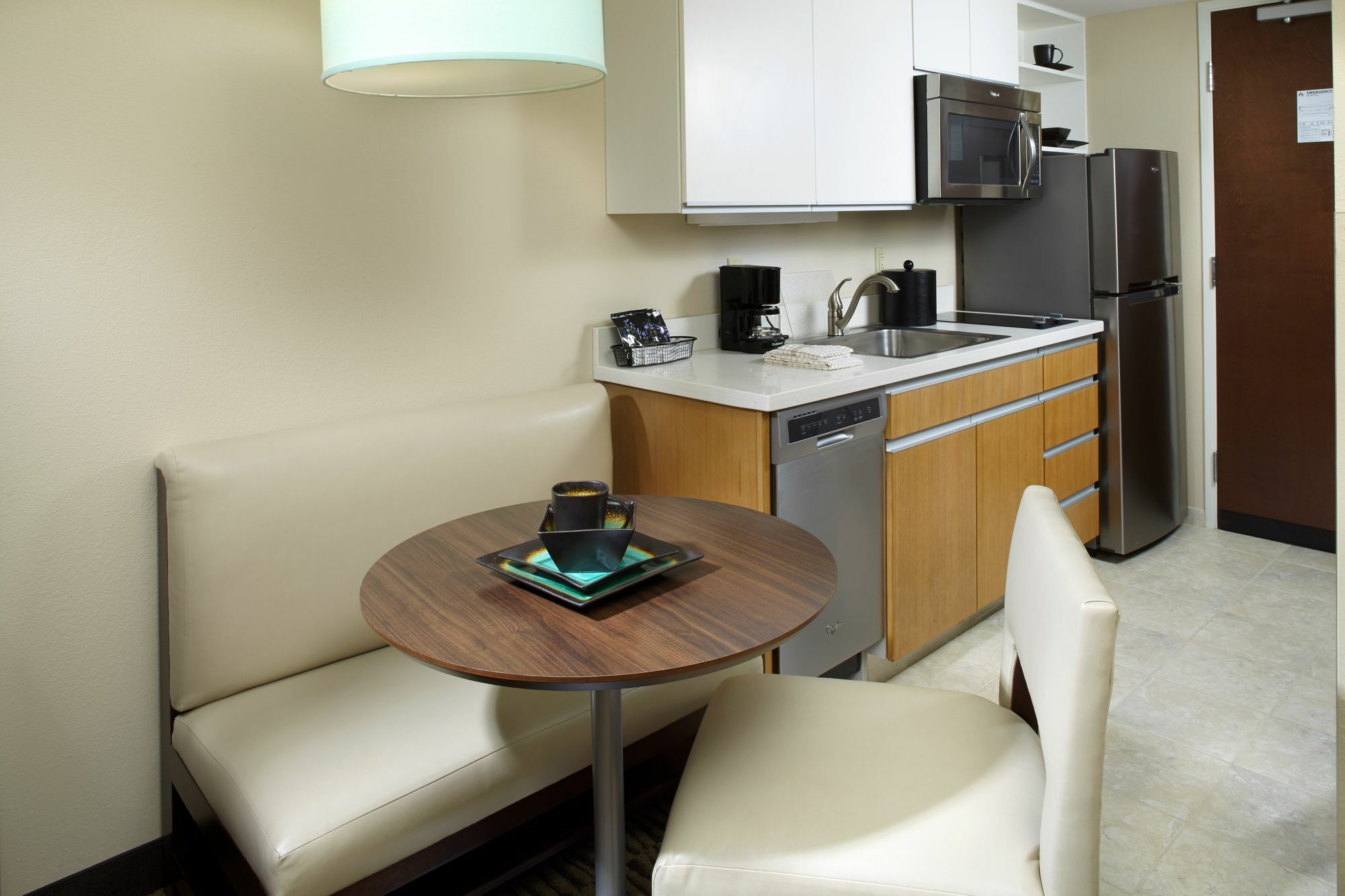 Hawthorn Suites By Wyndham Wheeling At The Highlands Triadelphia Экстерьер фото